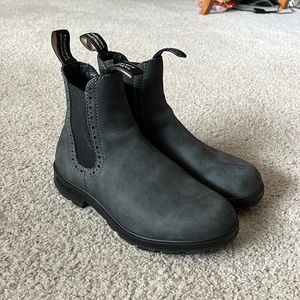 High top Rustic black blundstones